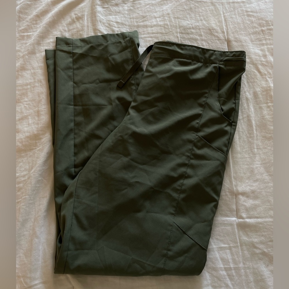 WonderWink green scrub pants, size large